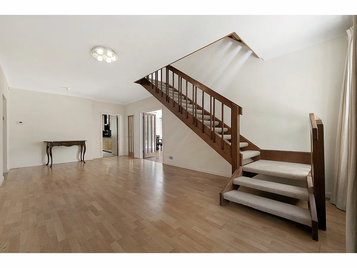 Coombe Ridings, Kingston Upon Thames, KT2, photo 6