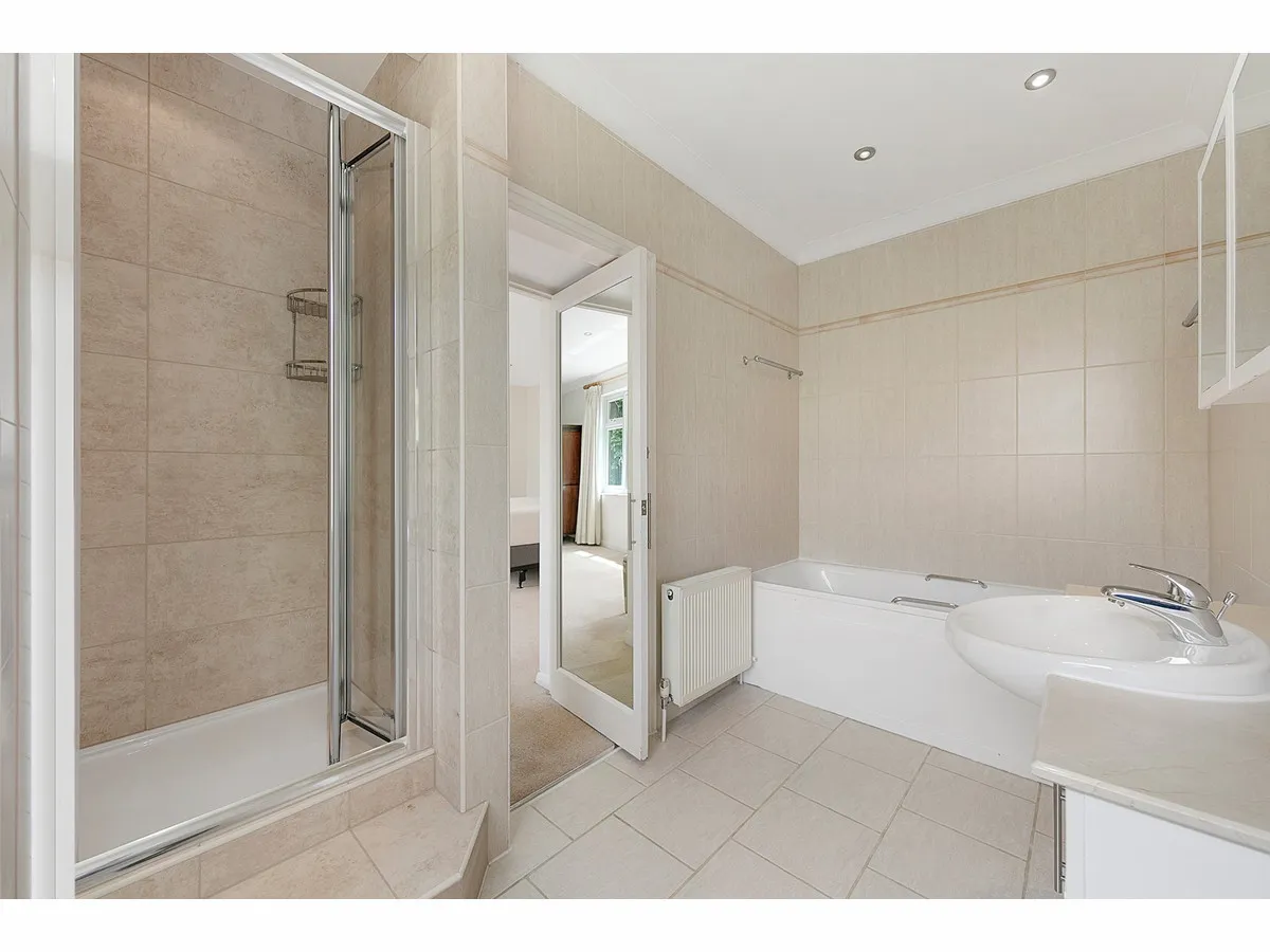 Coombe Ridings, Kingston Upon Thames, KT2, photo 9