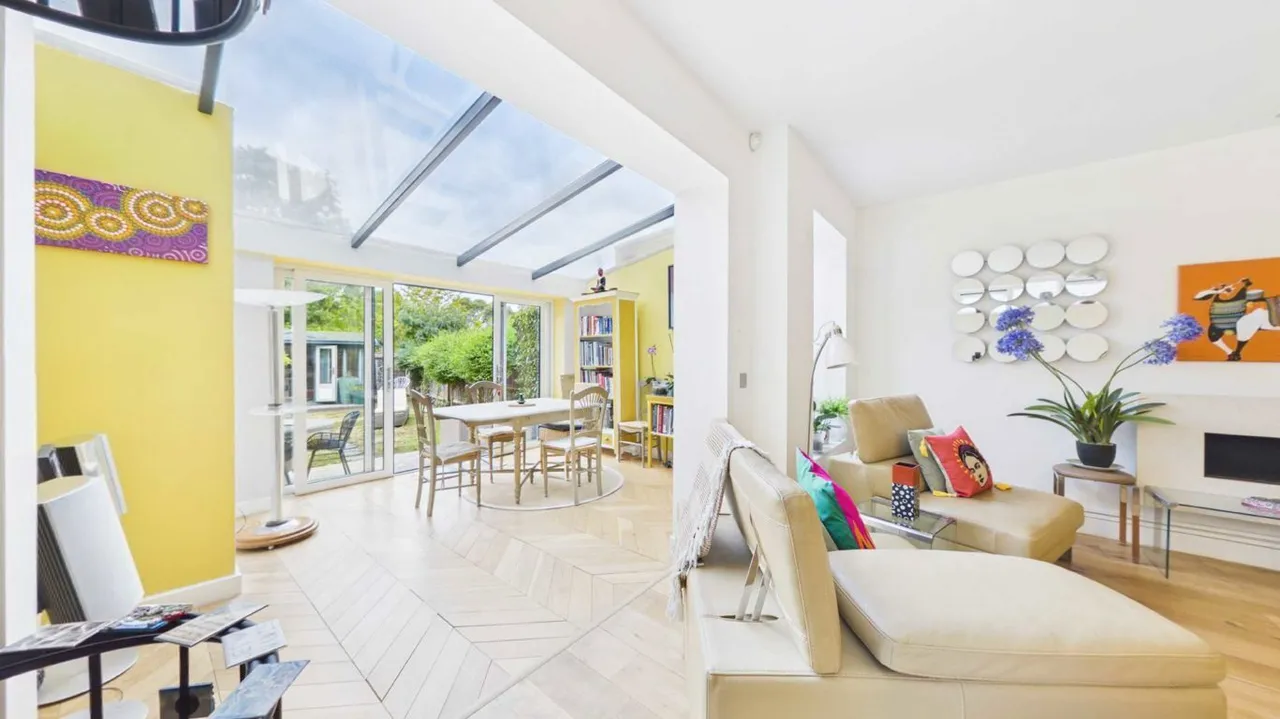 Trinity Road, SW17, photo 2