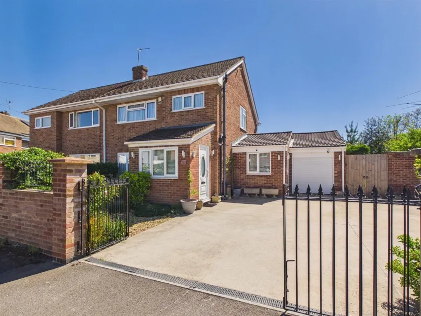 3 bed house for sale, Barnwood Avenue, Gloucester