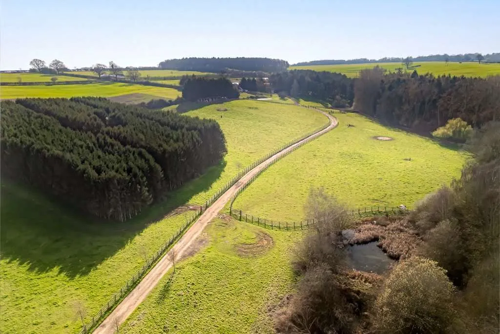 Chater Valley Farm, Pinfold Lane, Pilton, Oakham, LE15 9PA, photo 2