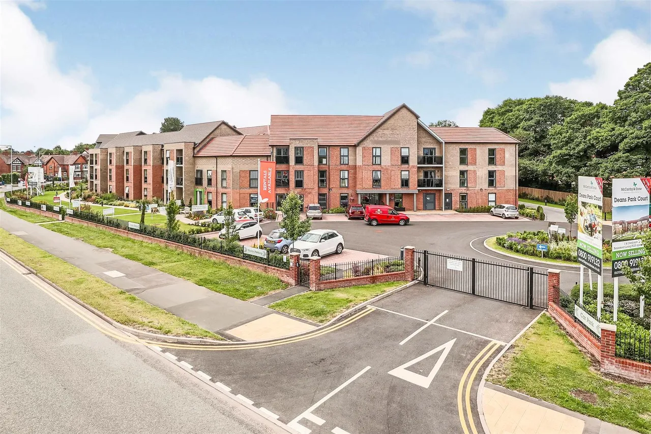 1 bed flat for sale, Kingsway, Stafford, ST16