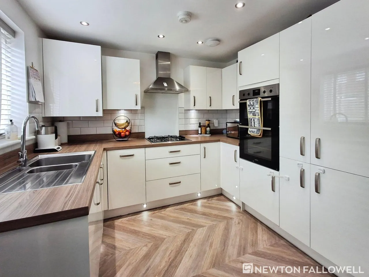 Watkins Glen Court, Bourne, PE10, photo 4