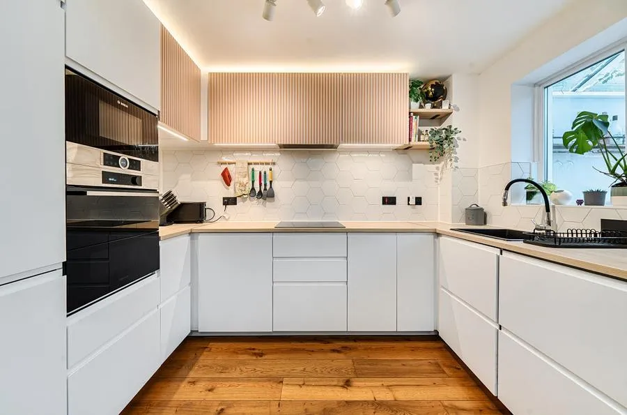 Lowden Close, Winchester, SO22, photo 3