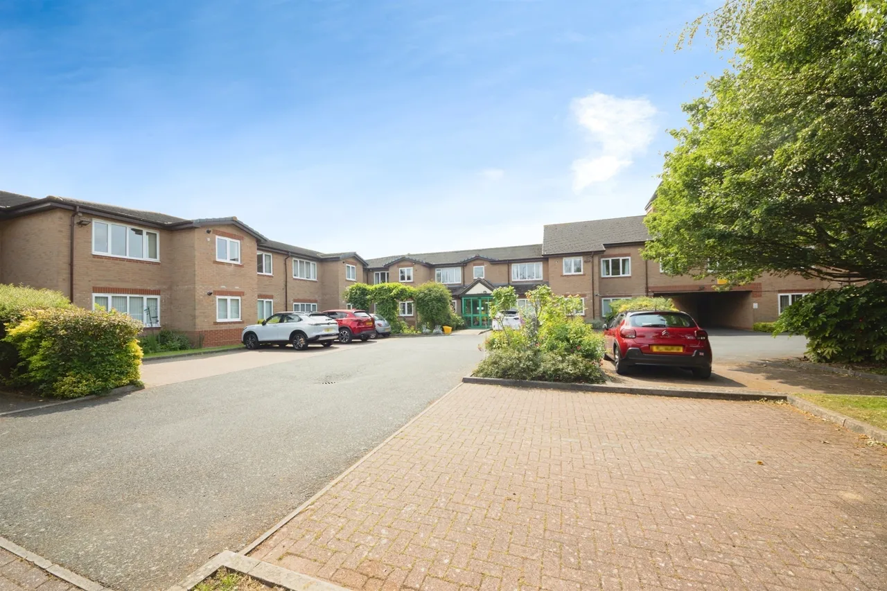Ulleries Road, Solihull, B92, photo 16