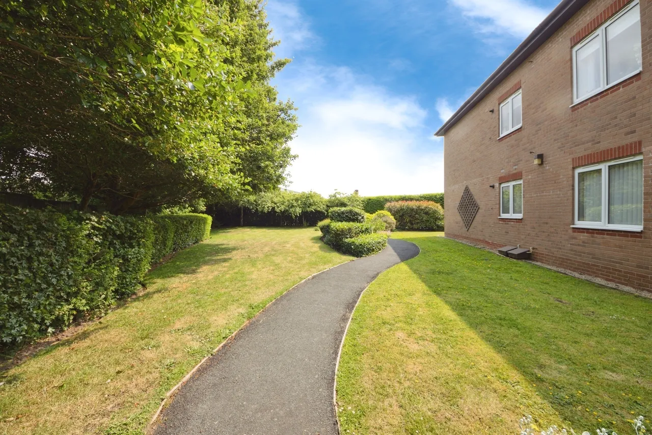 Ulleries Road, Solihull, B92, photo 11