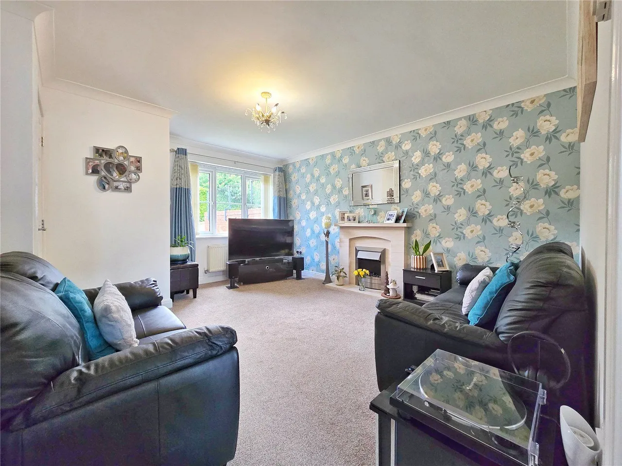 Repton Close, Bacup, OL13, photo 2