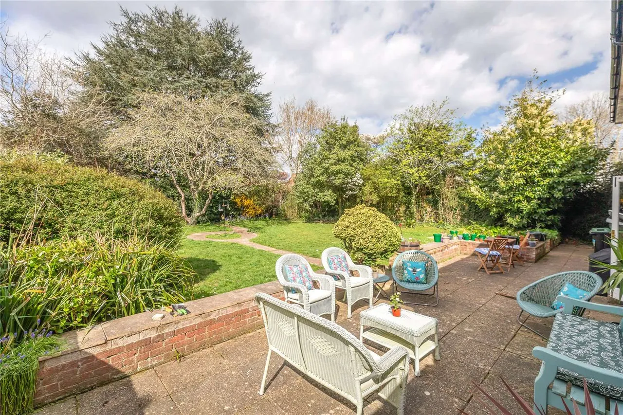 Rookes Lane, Lymington, Hampshire, SO41 8FP, photo 7