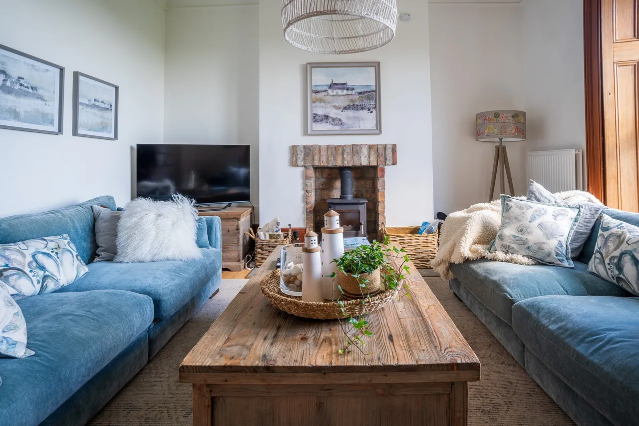Hen Ficerdy, Abererch, Pwllheli, Gwynedd, LL53 5YH, photo 6