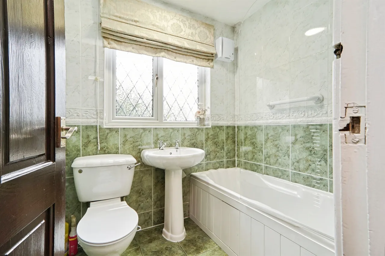 Heaton Close, Bingley, photo 9