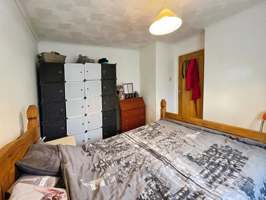 Tithe Farm Road, Houghton Regis, LU5, photo 6