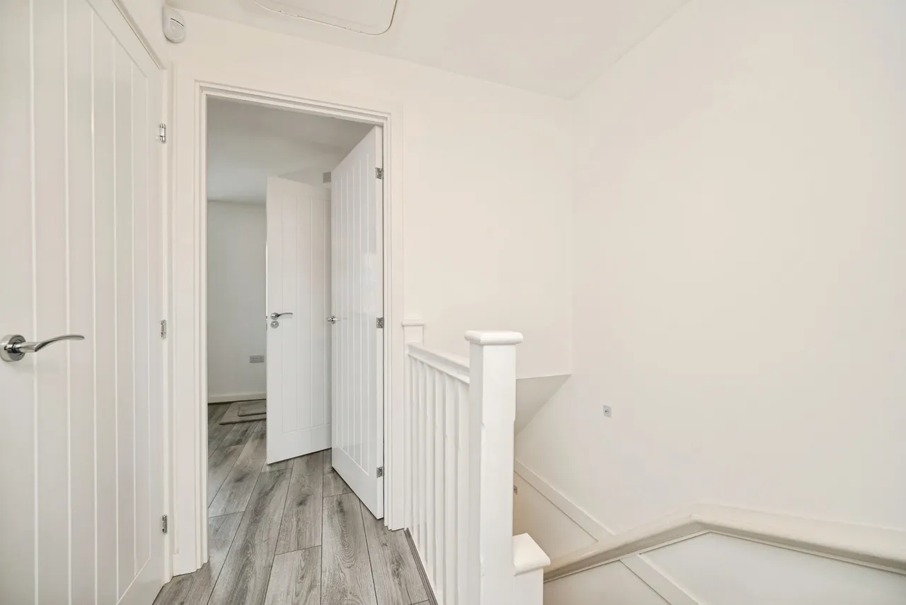 Sundowner Grove, Tipton, DY4, photo 19