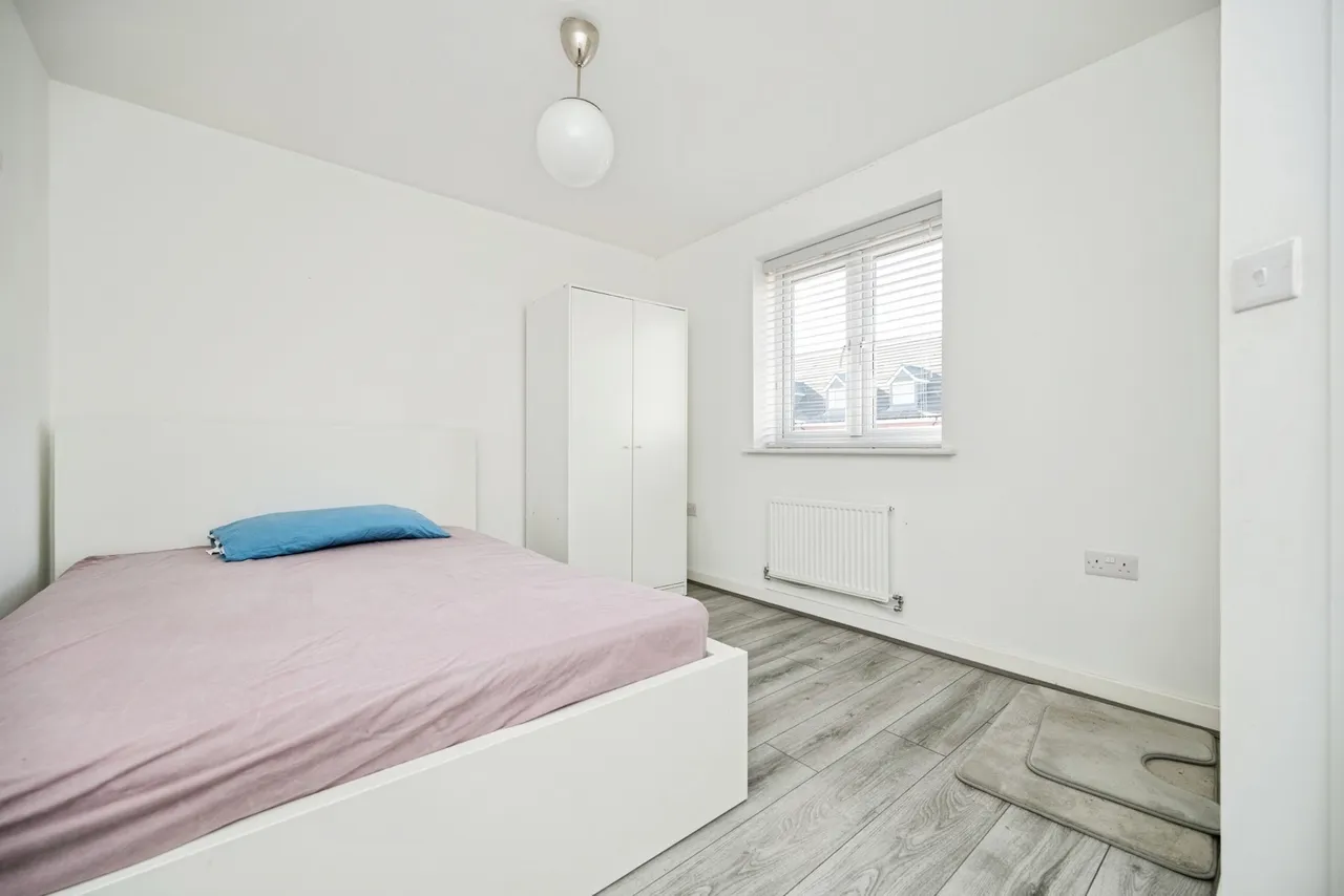 Sundowner Grove, Tipton, DY4, photo 6