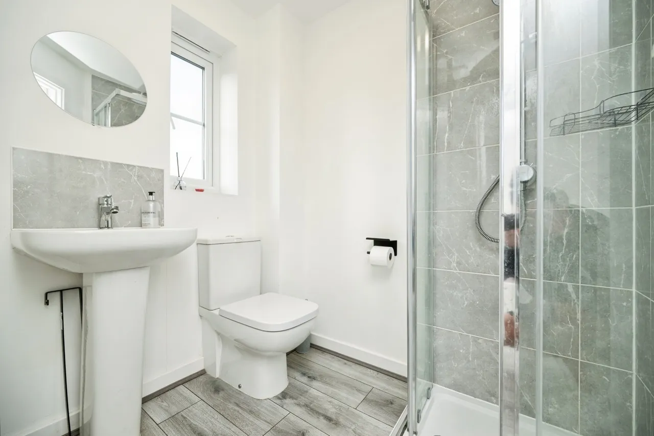 Sundowner Grove, Tipton, DY4, photo 7