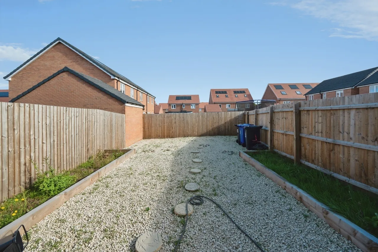 Sundowner Grove, Tipton, DY4, photo 27
