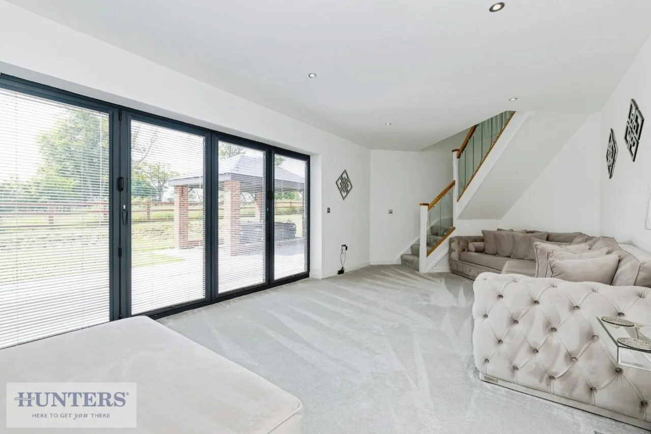Manor House, The Grange, TS28, photo 15