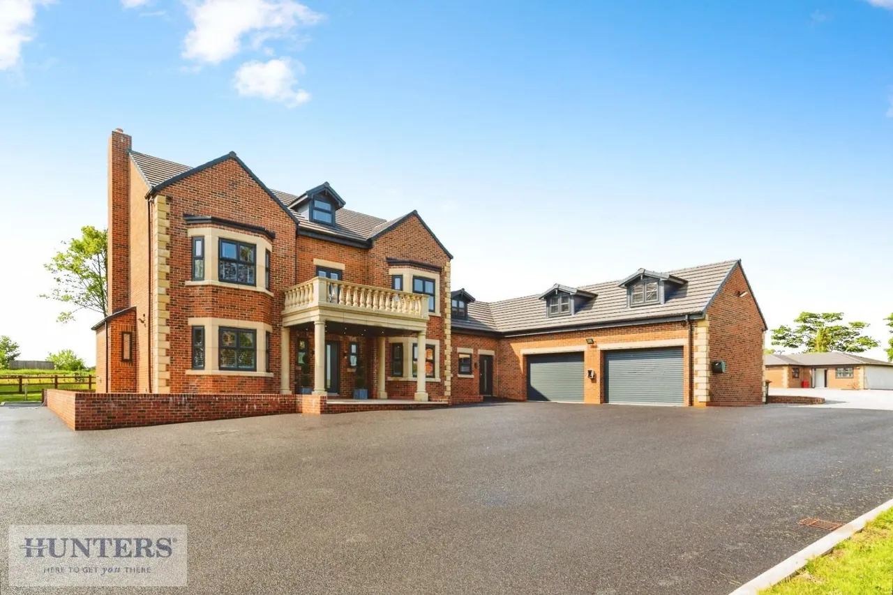 Manor House, The Grange, TS28, photo 4
