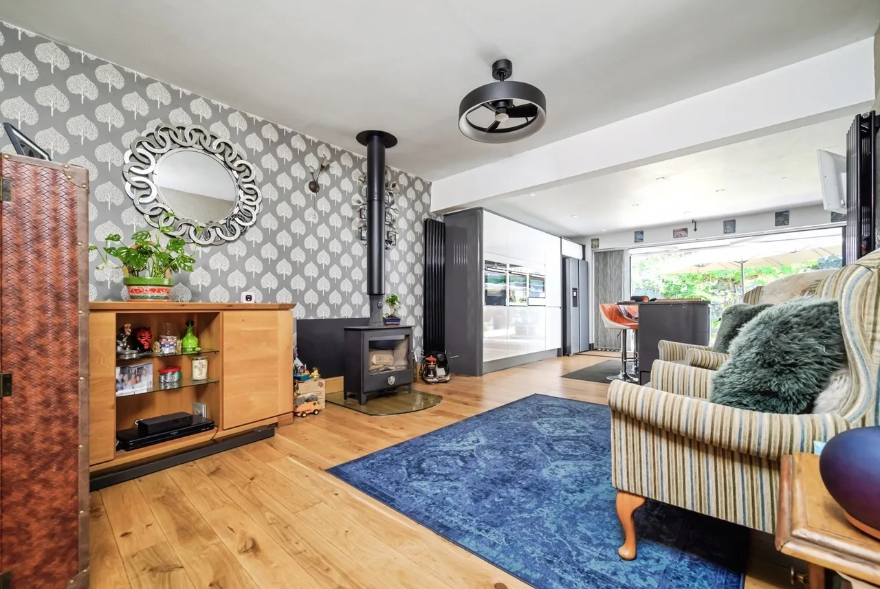 Homefield Road, Drayton, PO6, photo 9