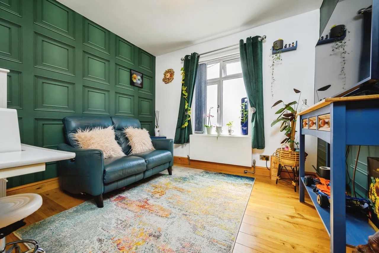 Homefield Road, Drayton, PO6, photo 6