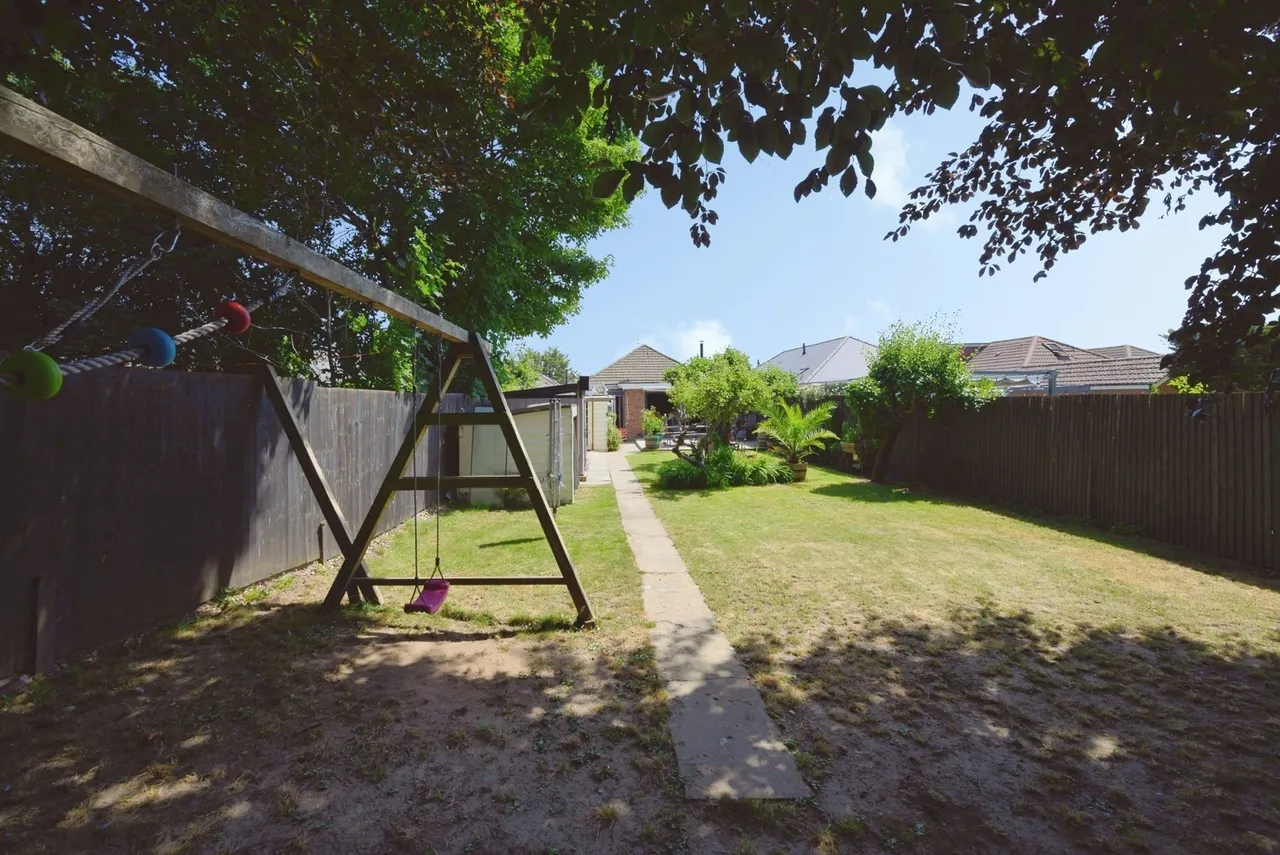 Homefield Road, Drayton, PO6, photo 13