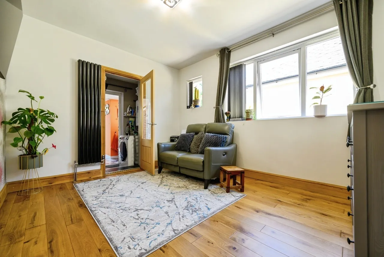 Homefield Road, Drayton, PO6, photo 8
