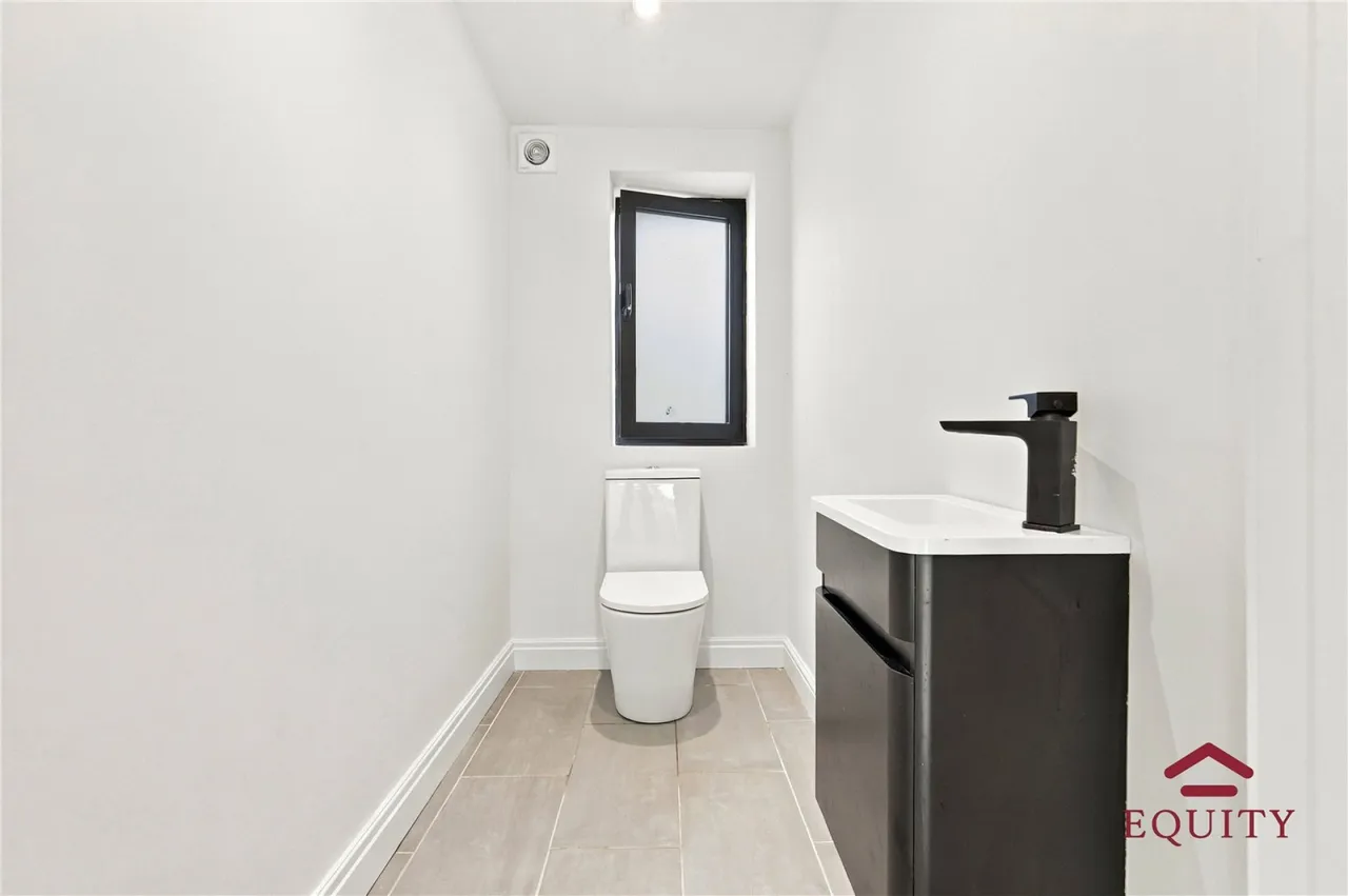 Holmesdale, Waltham Cross, EN8, photo 11