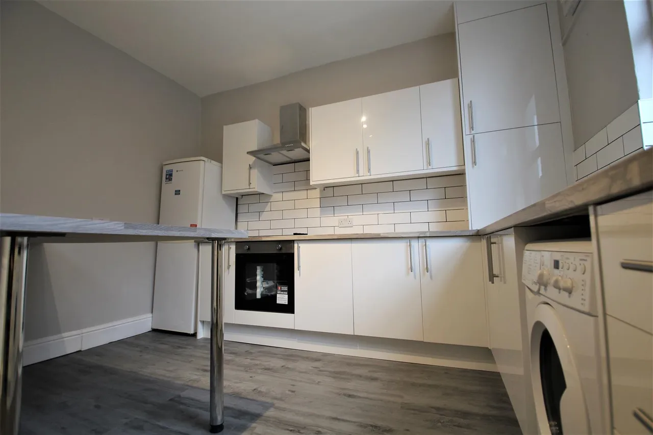 Welton Place, Hyde Park, LS6, photo 10