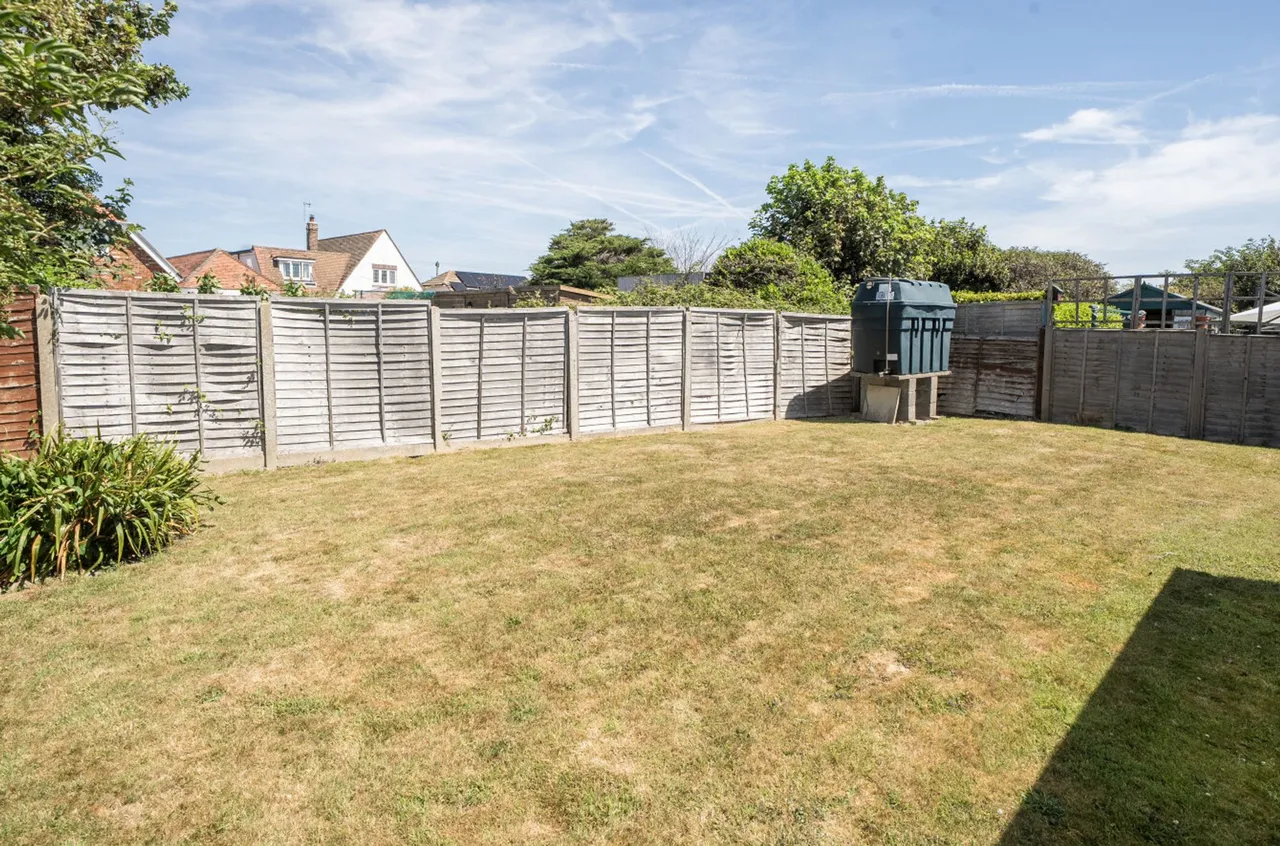 Solent Road, East Wittering, PO20, photo 11