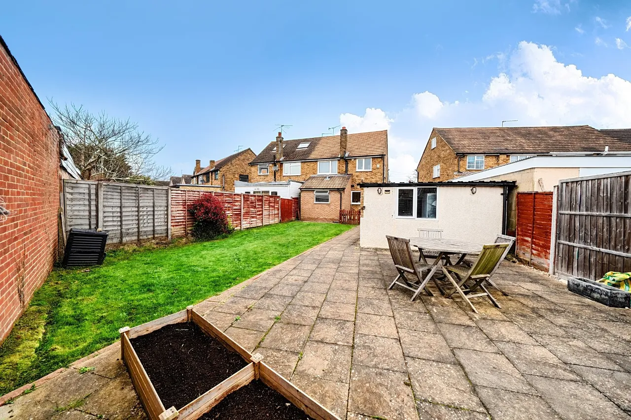 Hurst Road, Near Burnham, SL1, photo 10