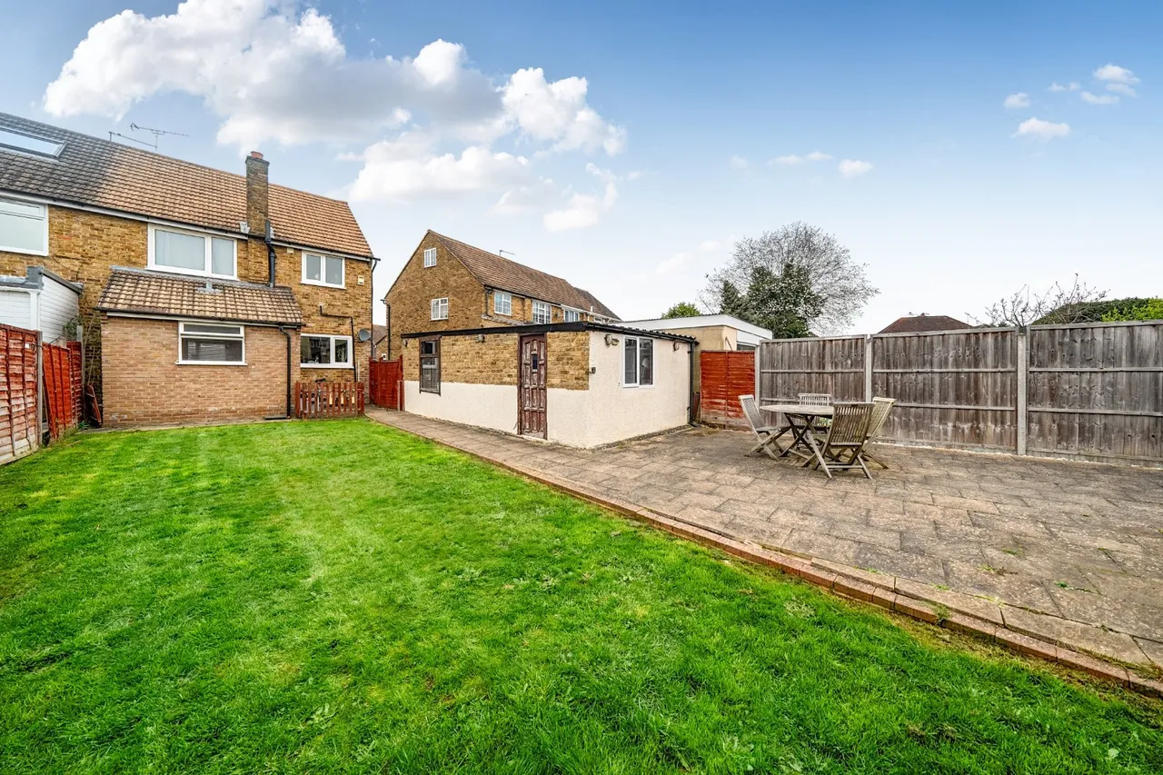 Hurst Road, Near Burnham, SL1, photo 5