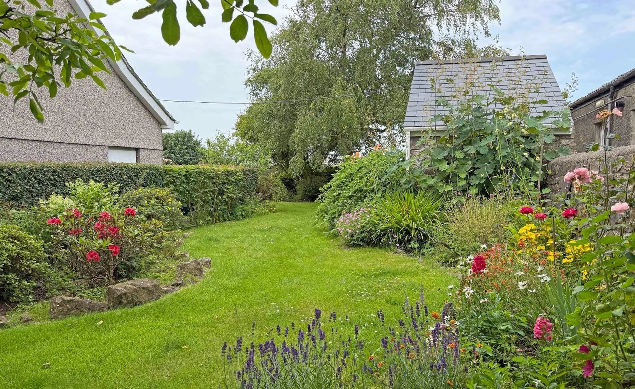 Brynsiencyn, Llanfairpwll, photo 18