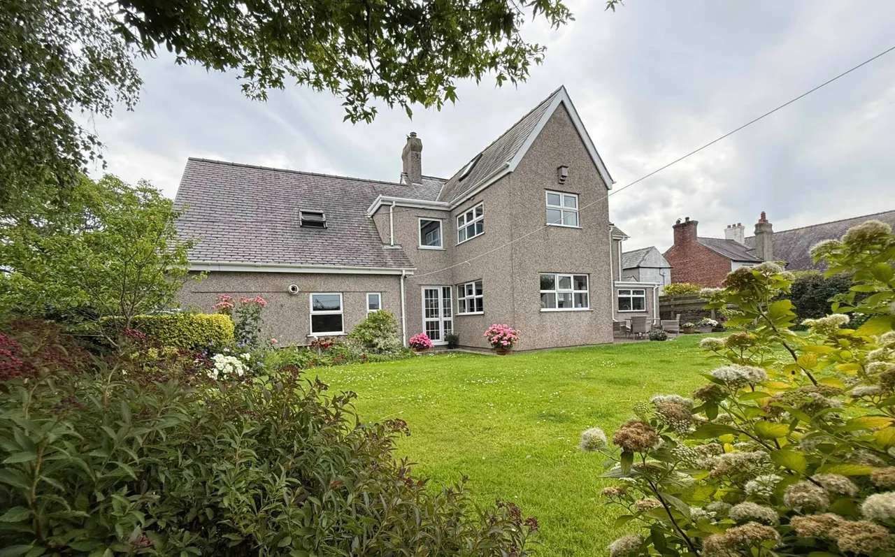 Brynsiencyn, Llanfairpwll, photo 16