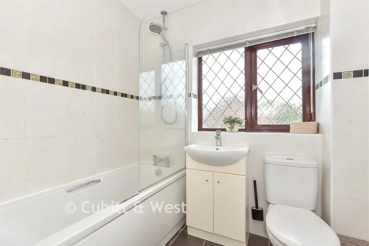 Dinsdale Gardens, Rustington, BN16, photo 9