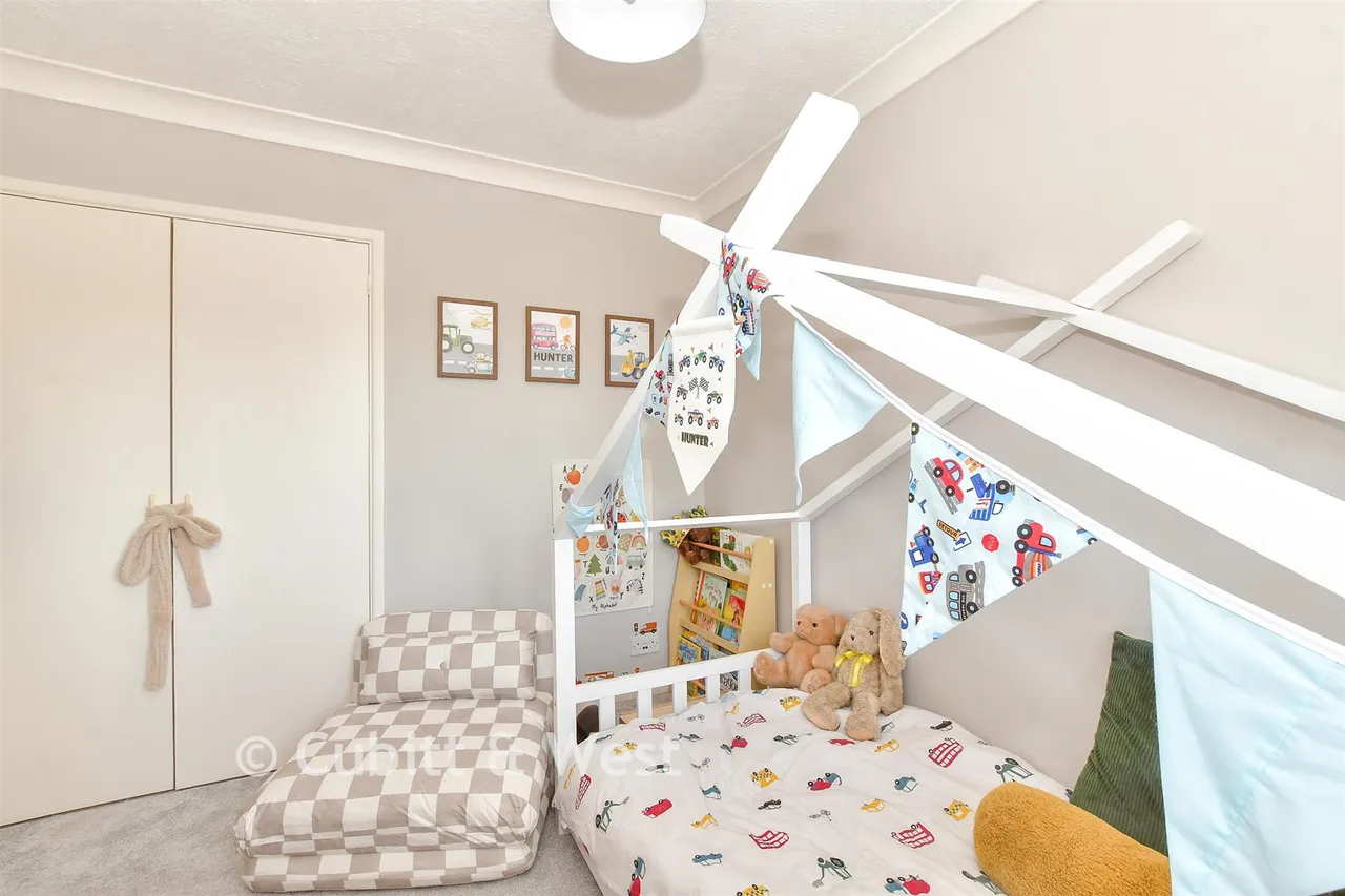 Dinsdale Gardens, Rustington, BN16, photo 7
