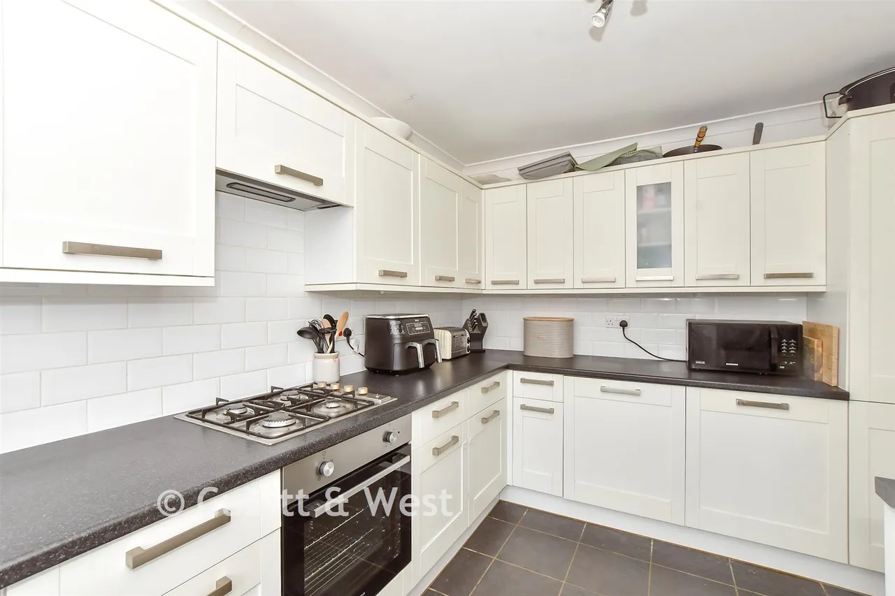 Dinsdale Gardens, Rustington, BN16, photo 4