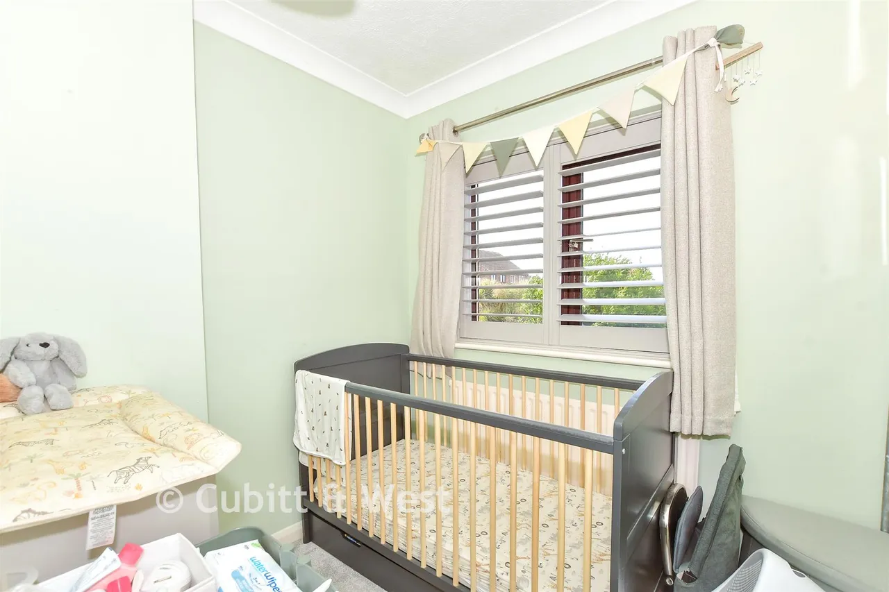 Dinsdale Gardens, Rustington, BN16, photo 8