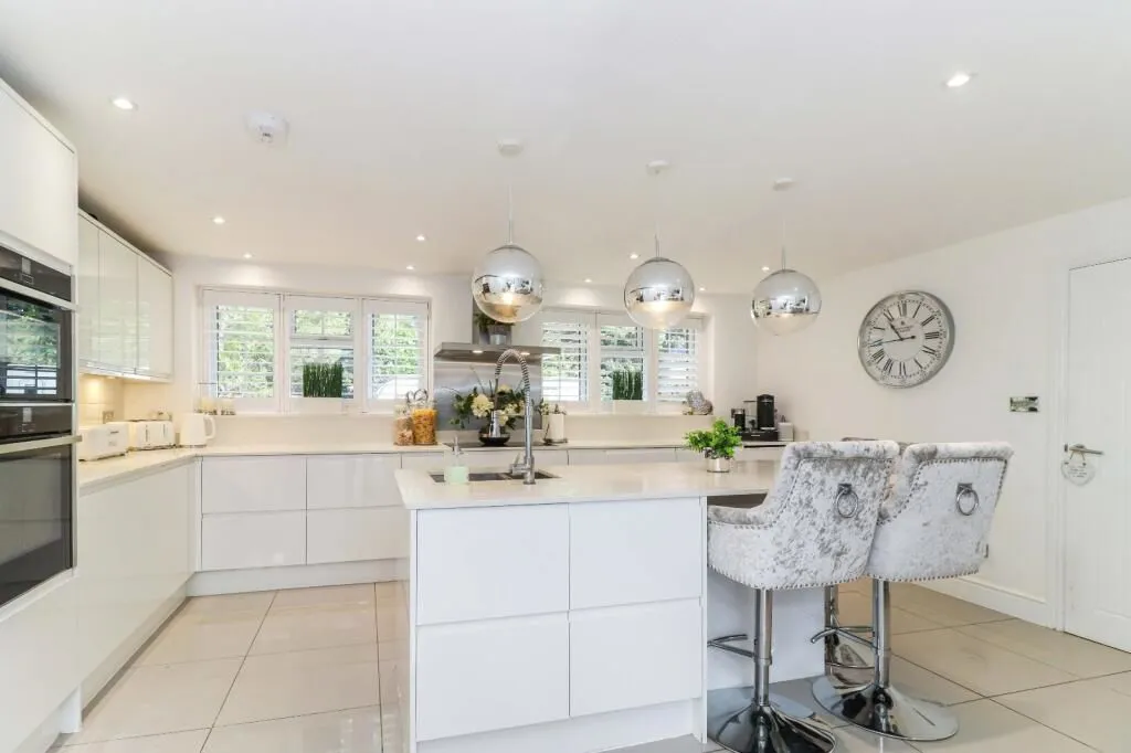 Millside, Bourne End SL8 5UN, photo 7