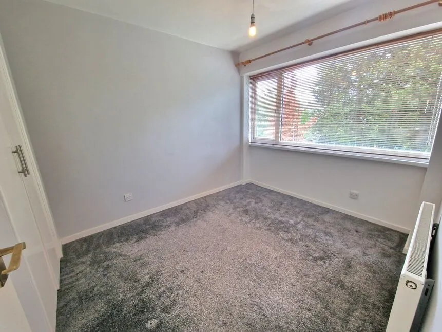 Ashford Drive, CV12, photo 6