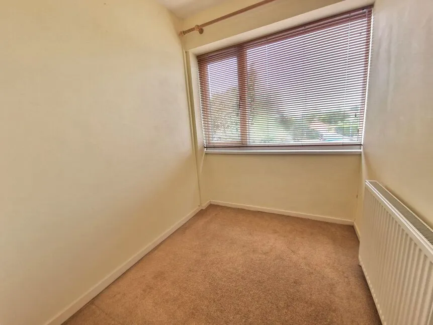 Ashford Drive, CV12, photo 12