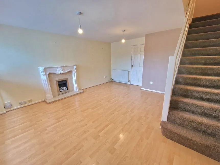 Ashford Drive, CV12, photo 2