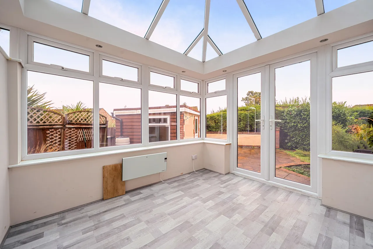 The Queens Drive, Mill End, WD3, photo 8