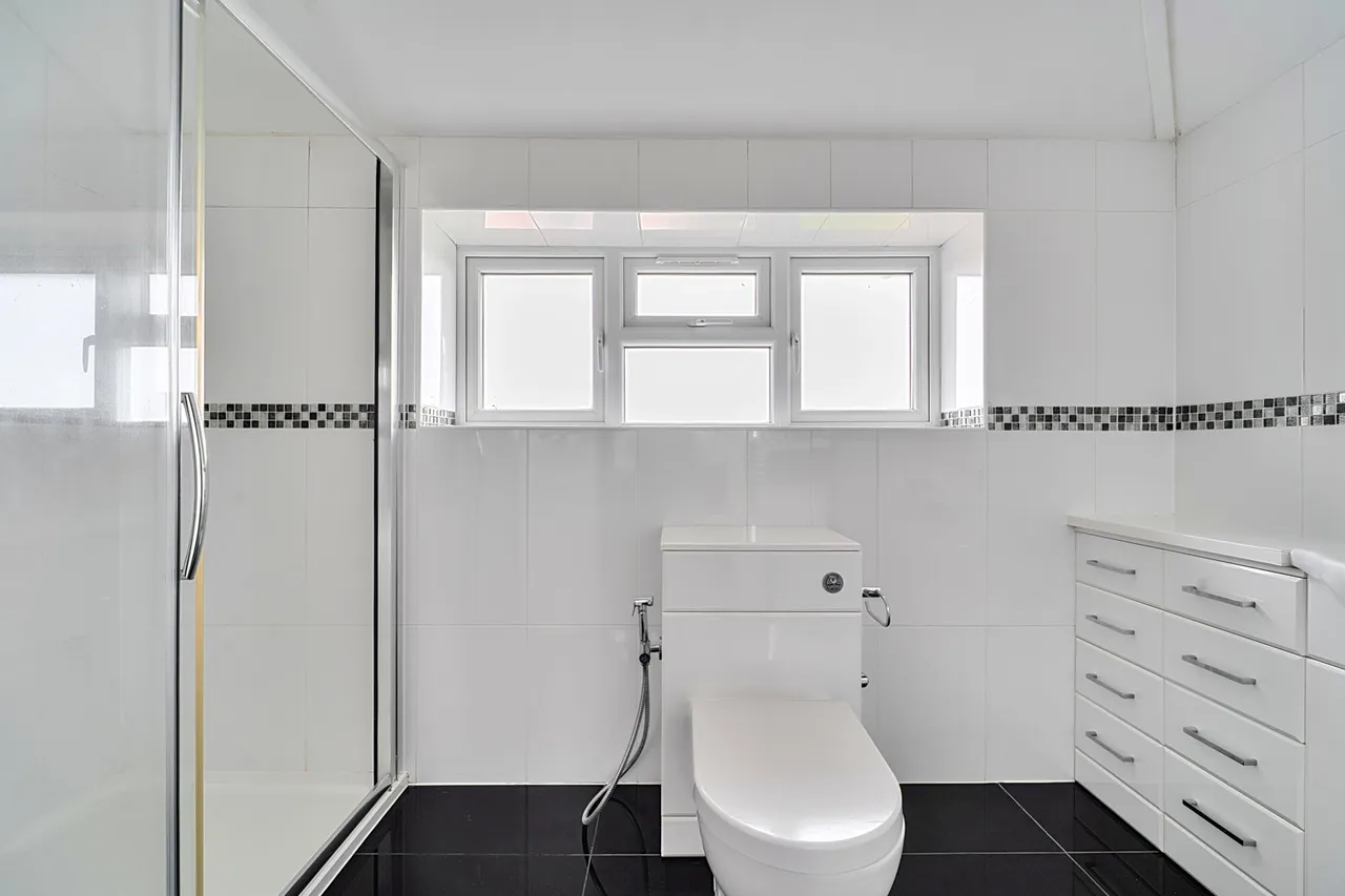 The Queens Drive, Mill End, WD3, photo 12