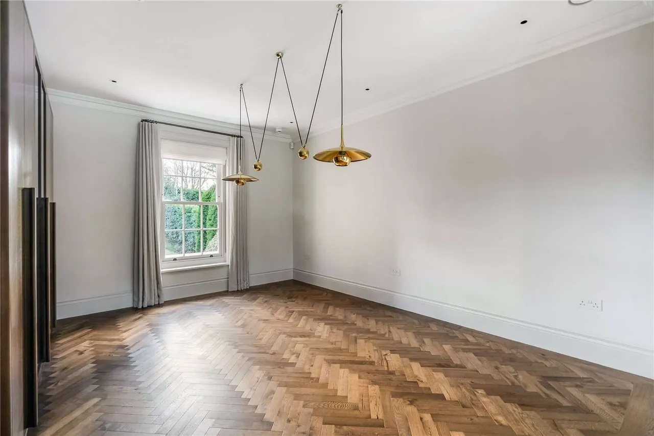 Eaton Park Road, Cobham, Surrey, KT11 2JJ, photo 9