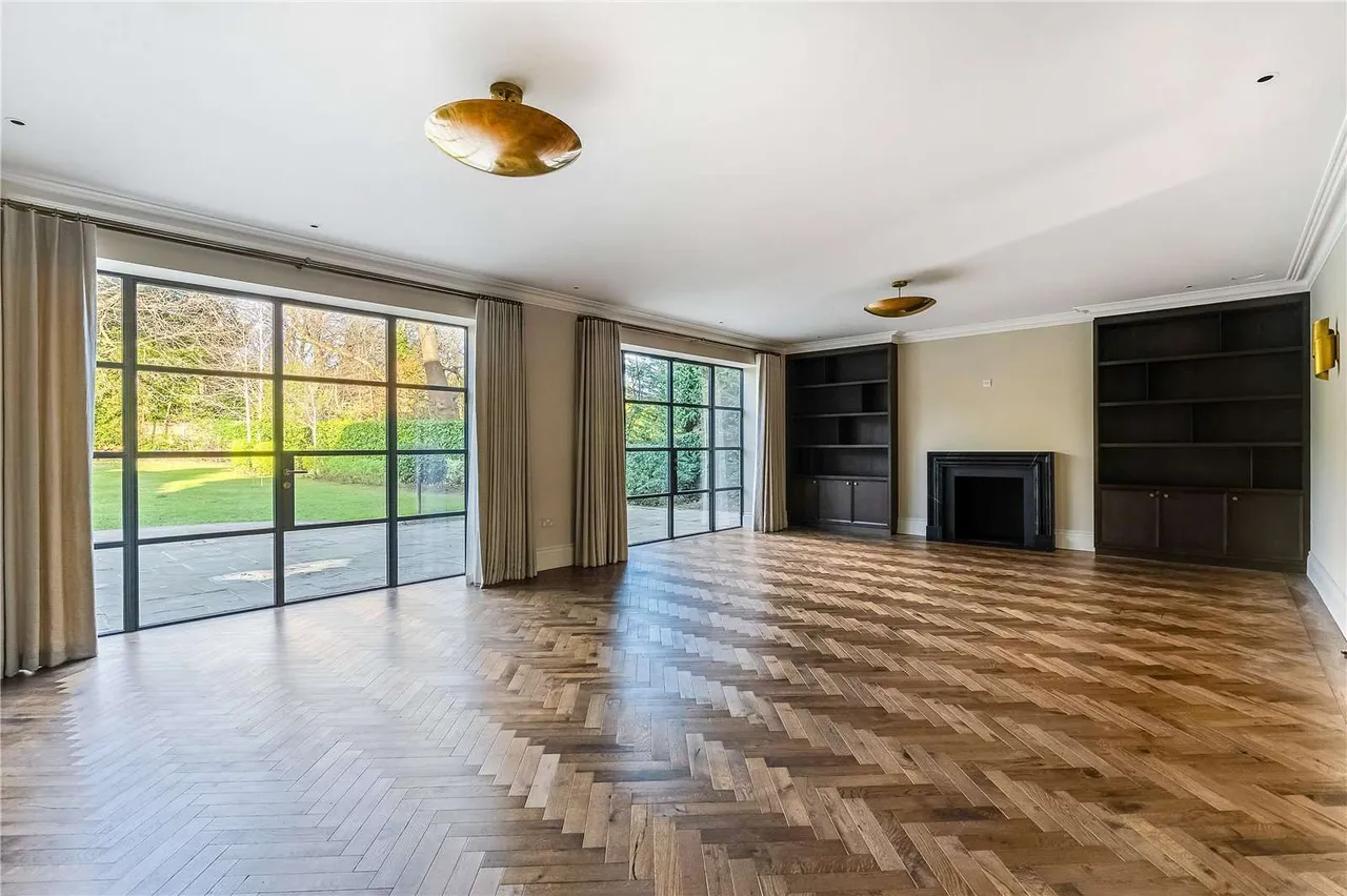 Eaton Park Road, Cobham, Surrey, KT11 2JJ, photo 4