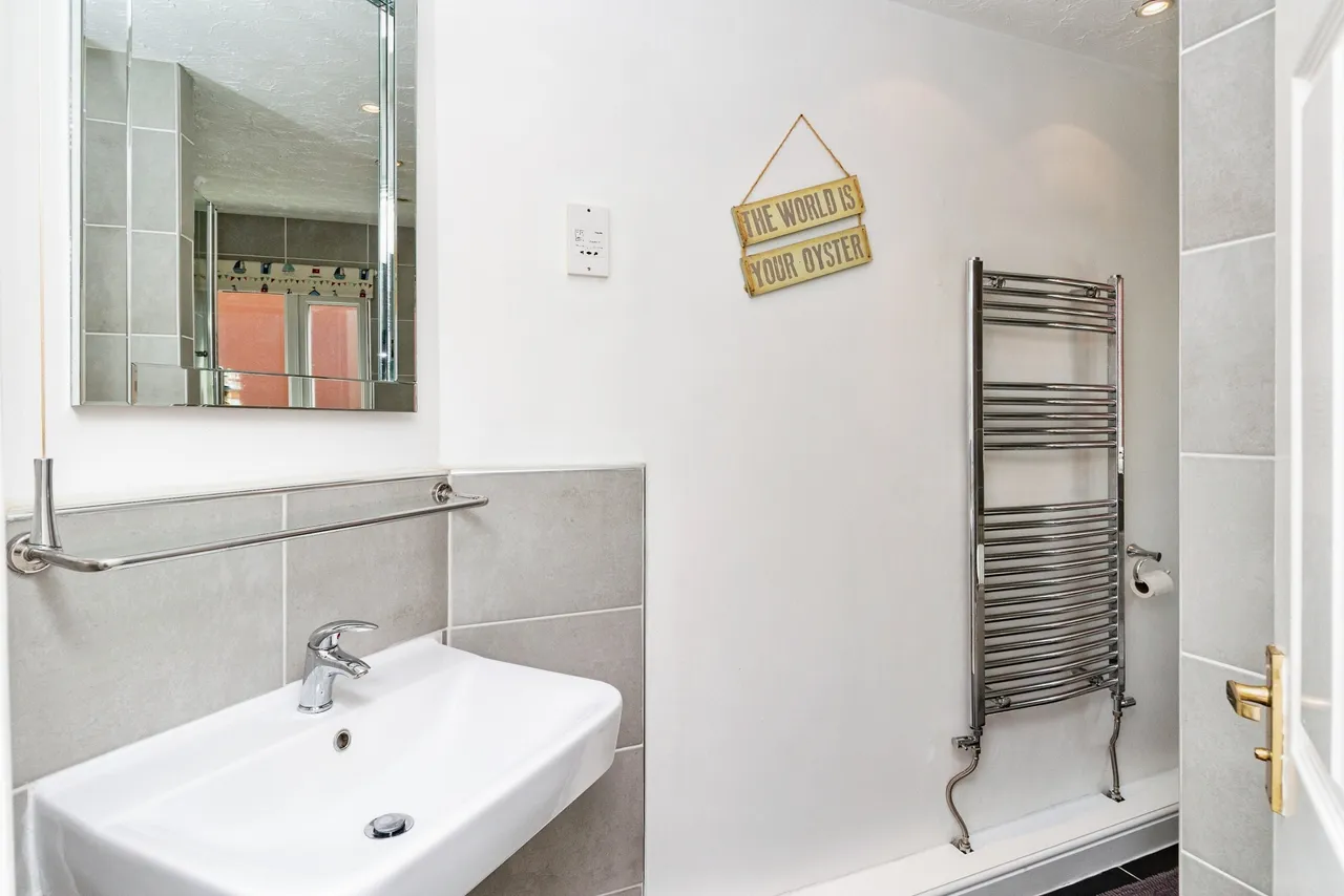 Peregrine Grove, Stoke-On-Trent, ST3, photo 14