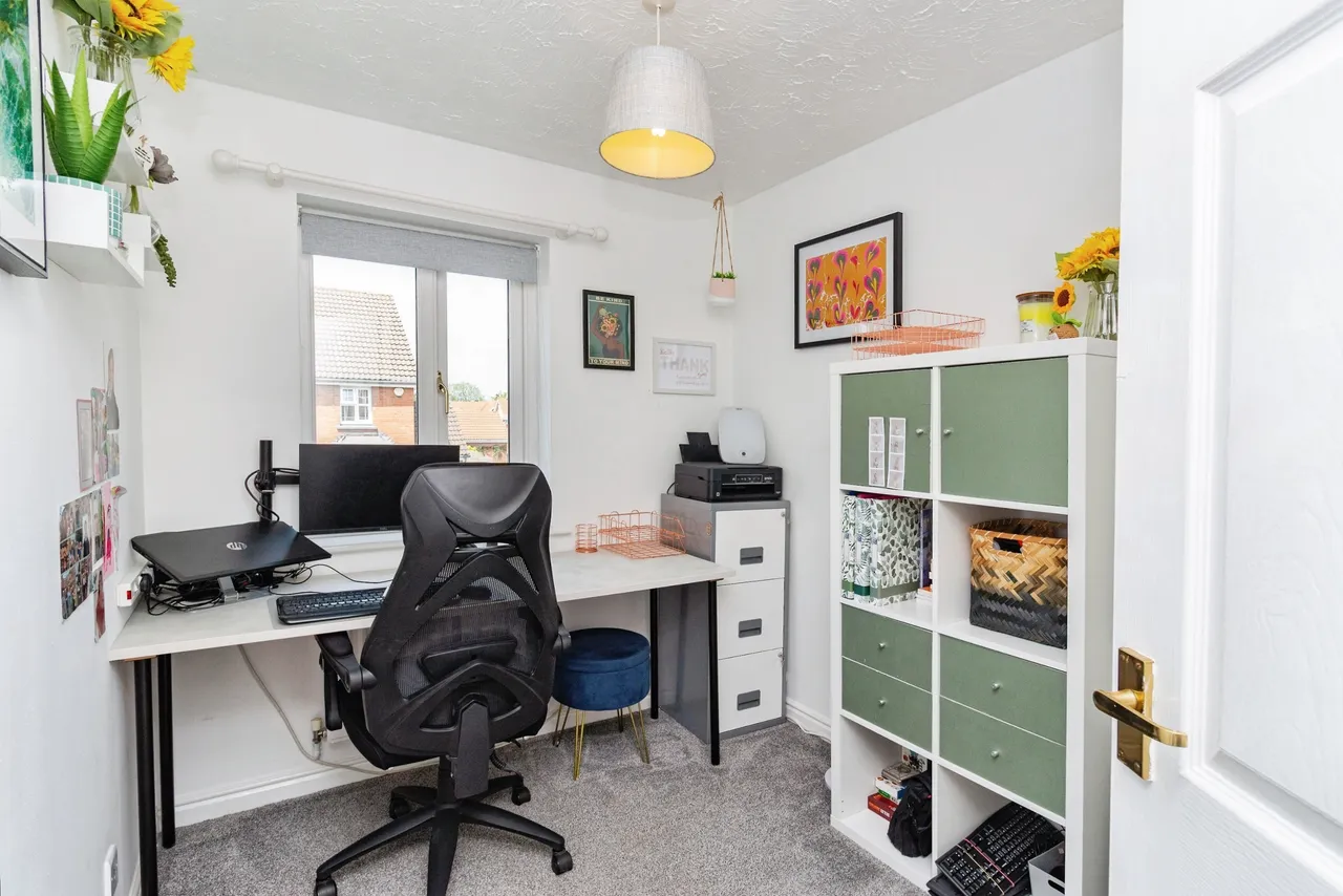 Peregrine Grove, Stoke-On-Trent, ST3, photo 10
