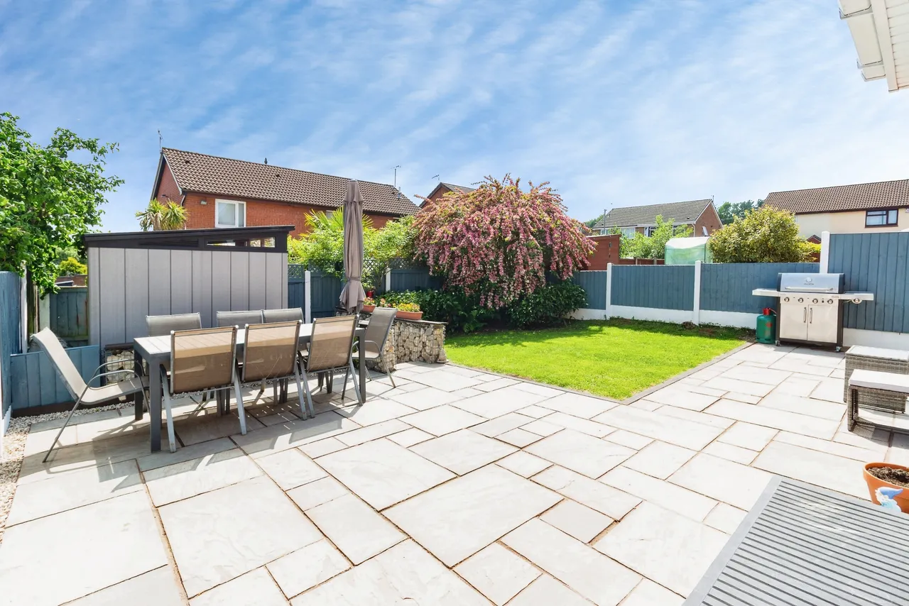 Peregrine Grove, Stoke-On-Trent, ST3, photo 11