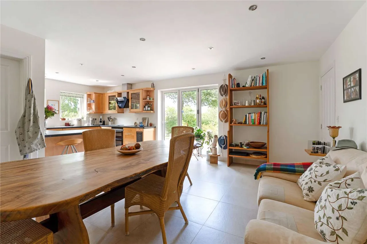 The Paddocks, Bourton-on-the-Water, Cheltenham, Gloucestershire, GL54 2LS, photo 3