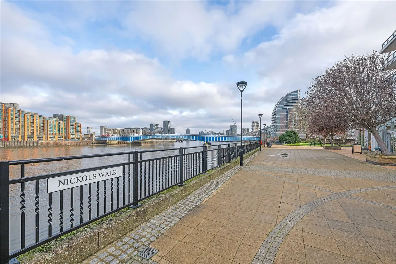 Smugglers Way, Wandsworth, SW18, photo 12