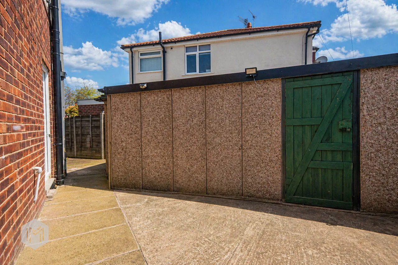 Saxon Close, Bury, BL8 2RY, photo 20
